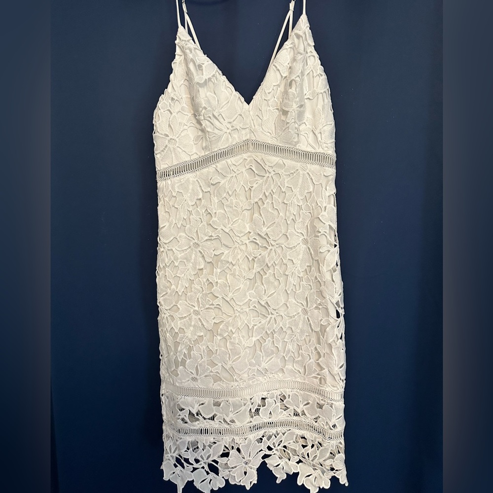 Astr The Label White Flower Dress